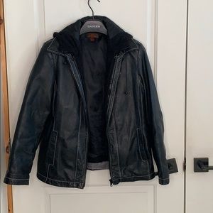Black worm a Danier 2in 1 leather jacket